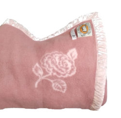 Disegni Per Coperte Matrimoniali.Coperta Matrimoniale Pura Lana Vergine Certificata Disegno Double Face Rosa Peso 450 Gr Mq Misure 240 270 Cm Piliero It Home Decor